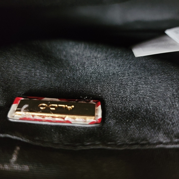Aldo lips bag - Picture 3 of 3